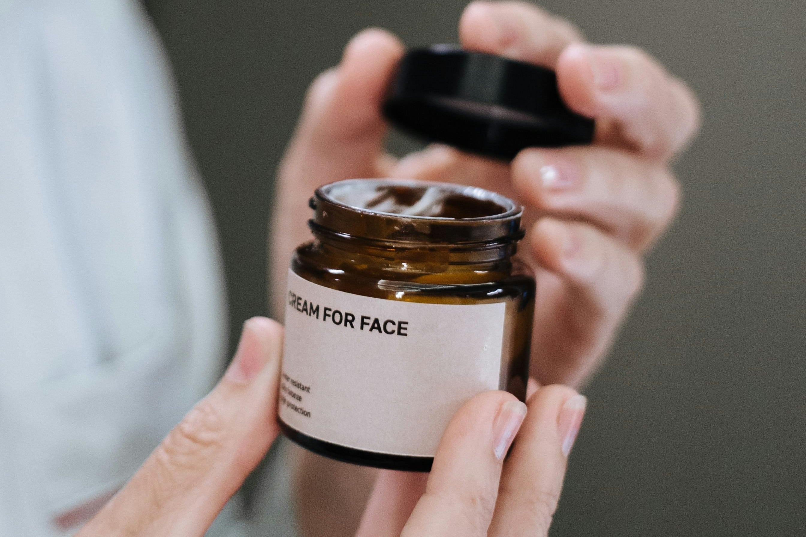 Moisturise to Seal in Hydration